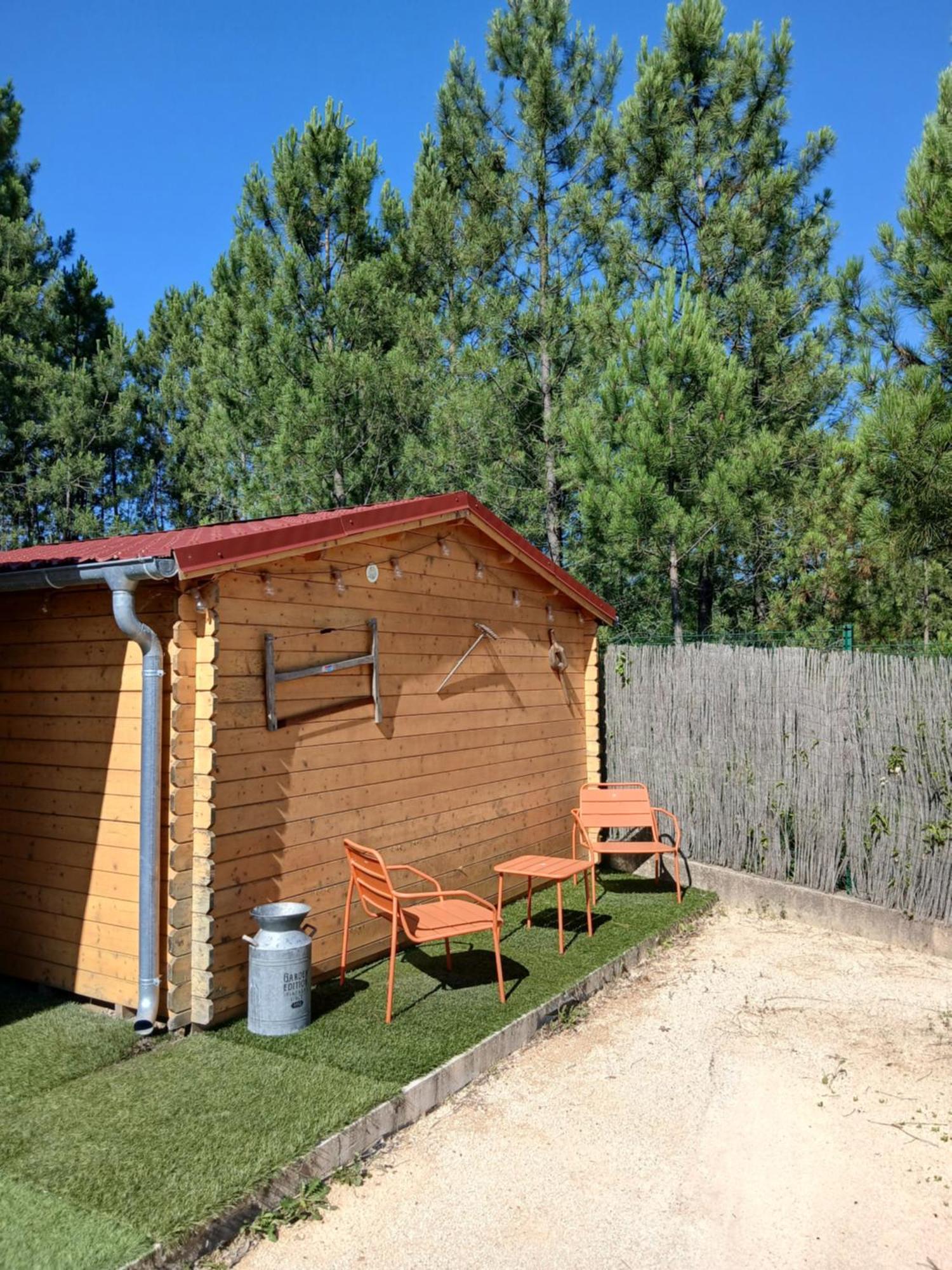 Chalet Charmant Avec Piscine Mercuer Exterior photo